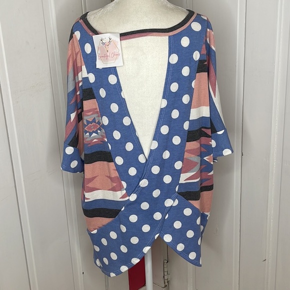 ODDY•Aztec Print Top - Picture 2 of 6